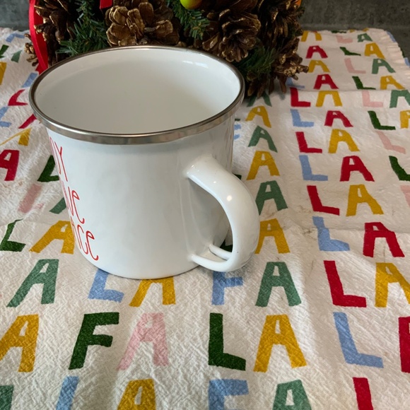 White Enamel Christmas/Winter Mug, Red Lettering Joy Love Peace, New - Picture 3 of 5